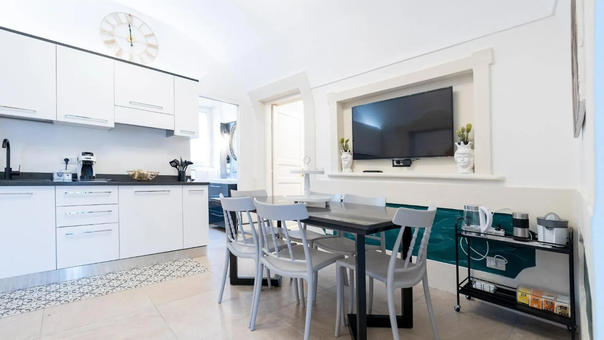 I Mori Bed & Breakfast Catania 3*,  Italy